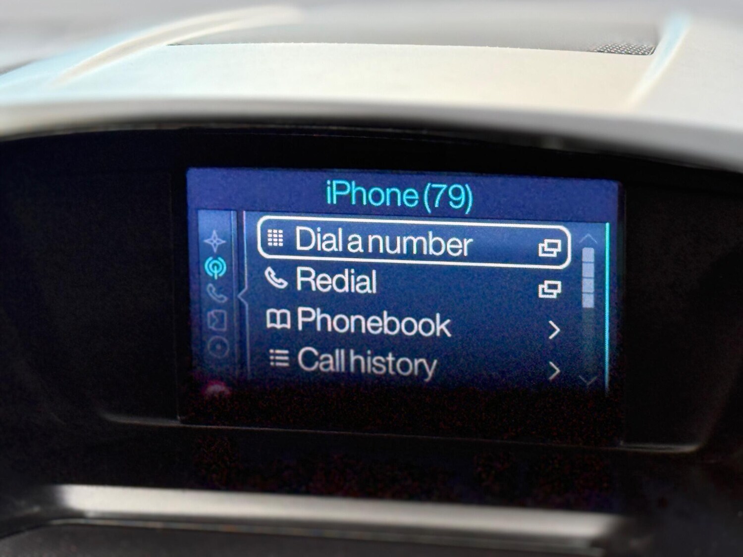 Used Ford Kuga 2015 for sale - 76031619: Photo 32