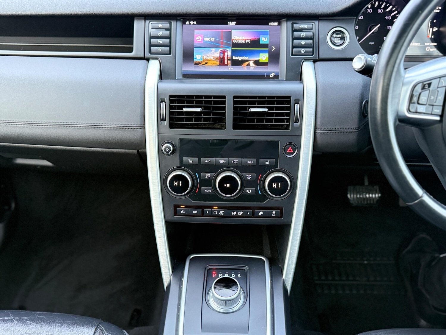 Used Land Rover Discovery Sport 2015 for sale - 77396629: Photo 22