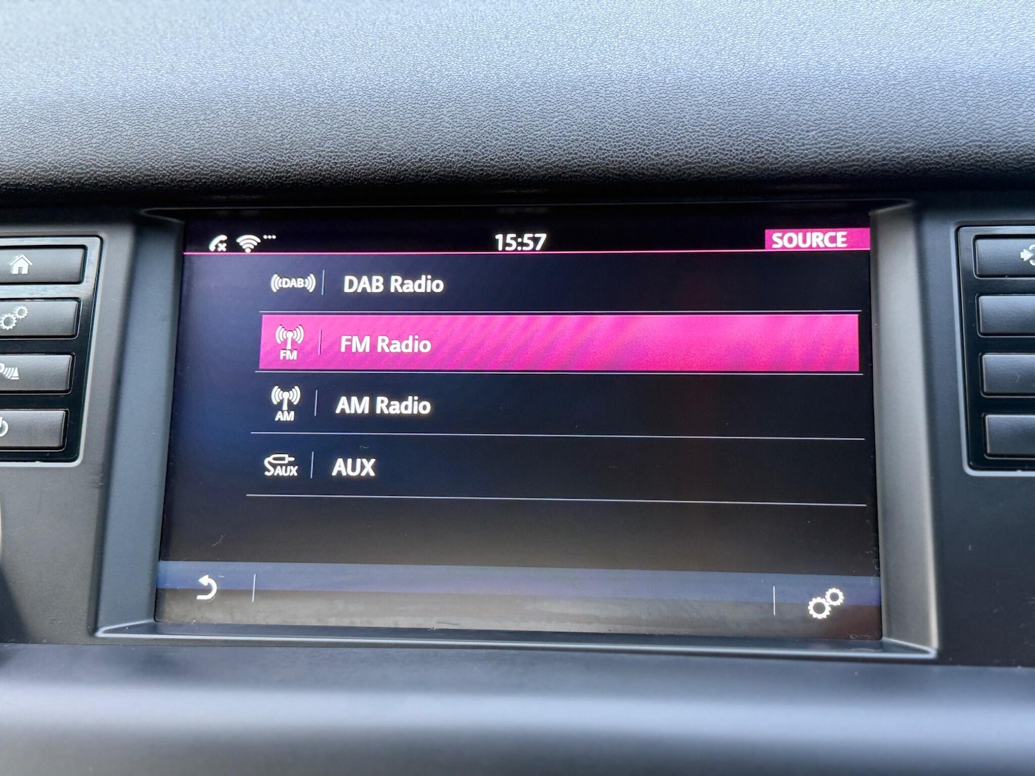 Used Land Rover Discovery Sport 2015 for sale - 77396629: Photo 24