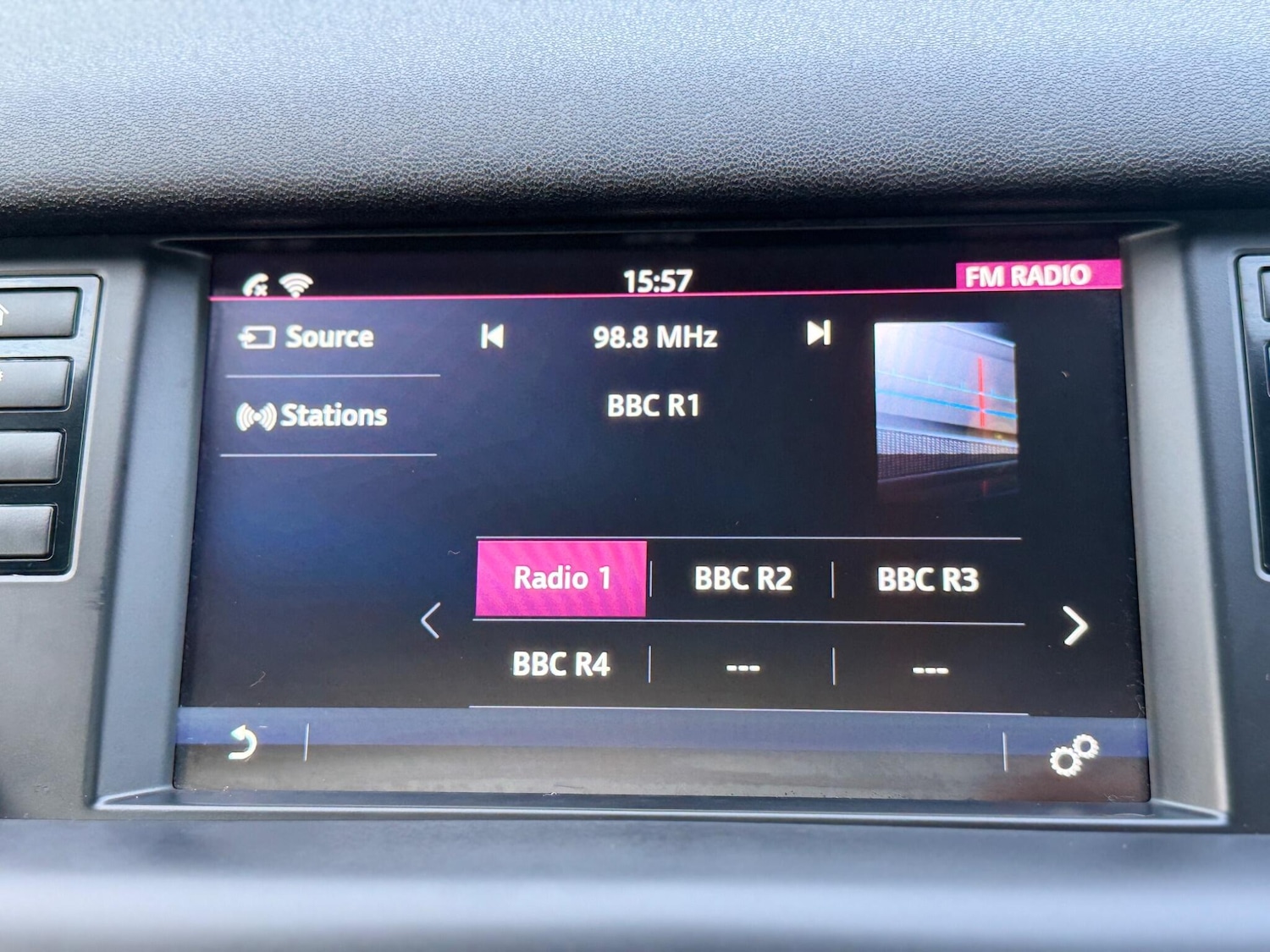 Used Land Rover Discovery Sport 2015 for sale - 77396629: Photo 25