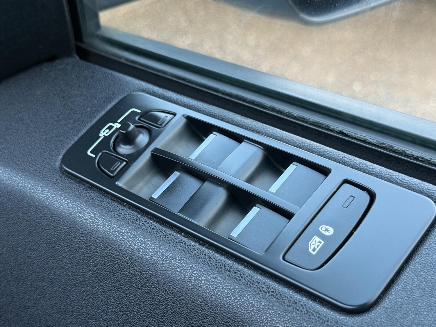 Used Land Rover Discovery Sport 2015 for sale - 77396629: Photo 34