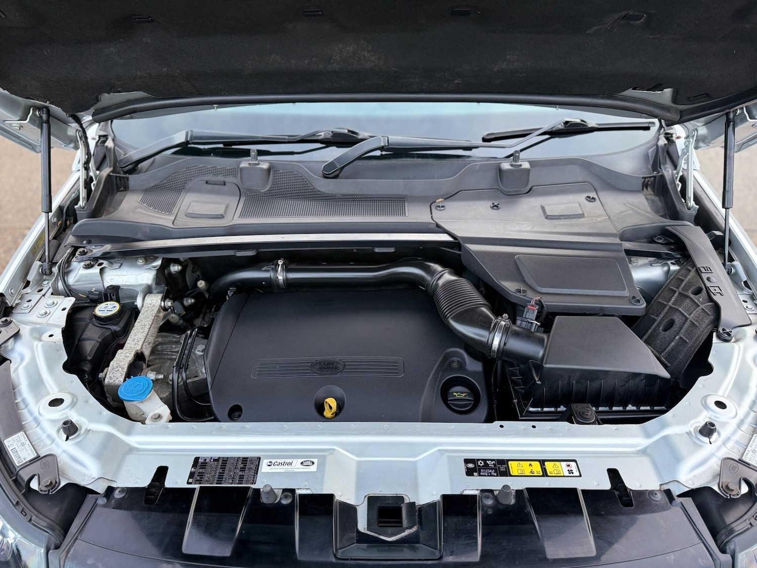 Used Land Rover Discovery Sport 2015 for sale - 77396629: Photo 45