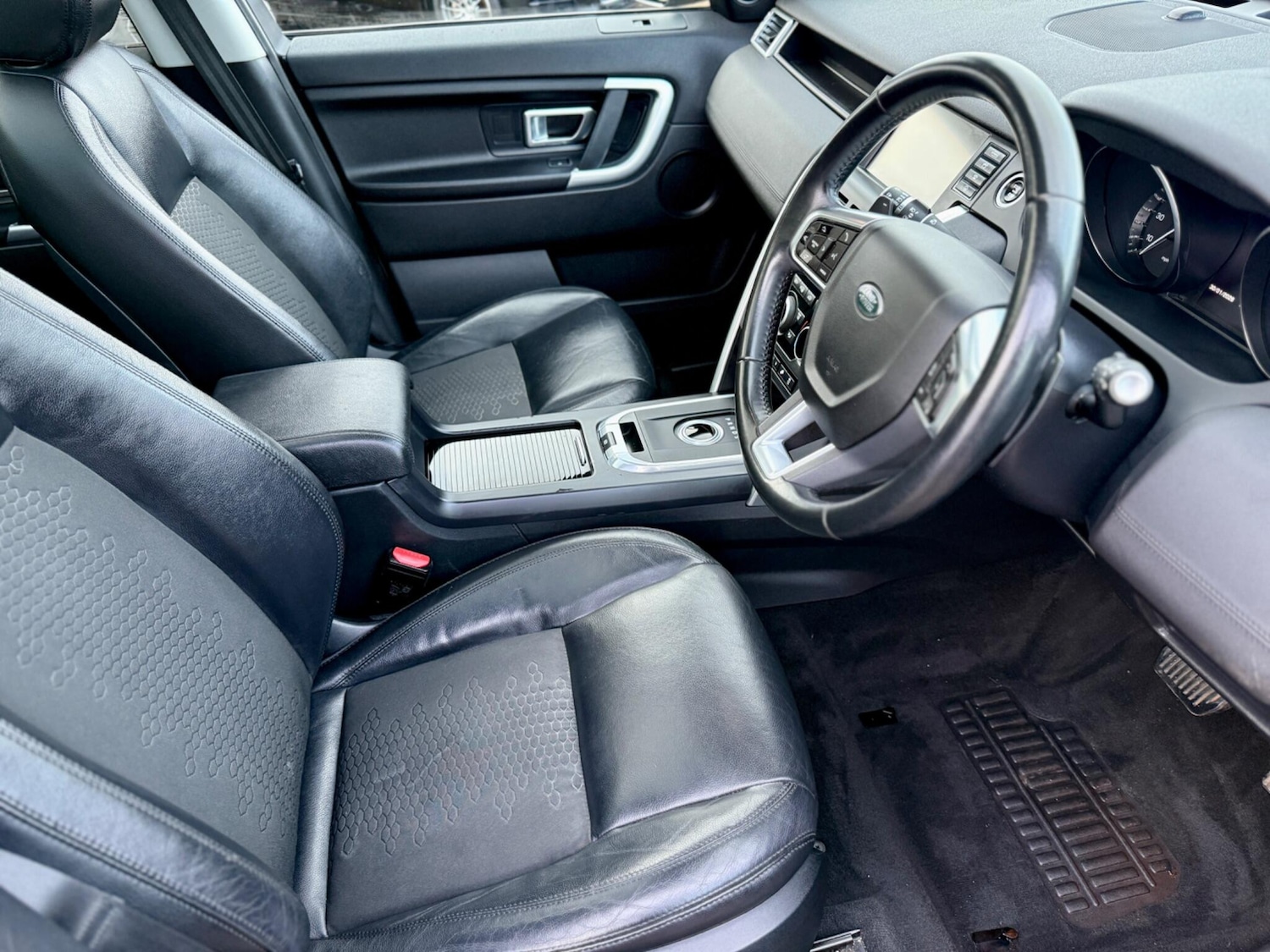 Used Land Rover Discovery Sport 2015 for sale - 77396629: Photo 9