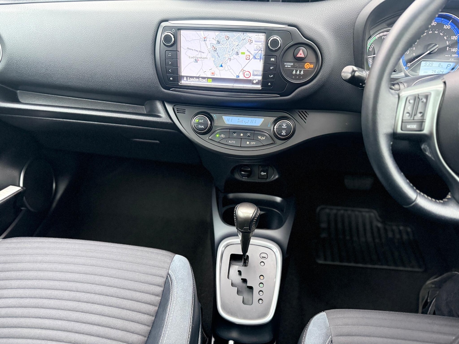 Used Toyota Yaris for sale - 77424984: Photo 16