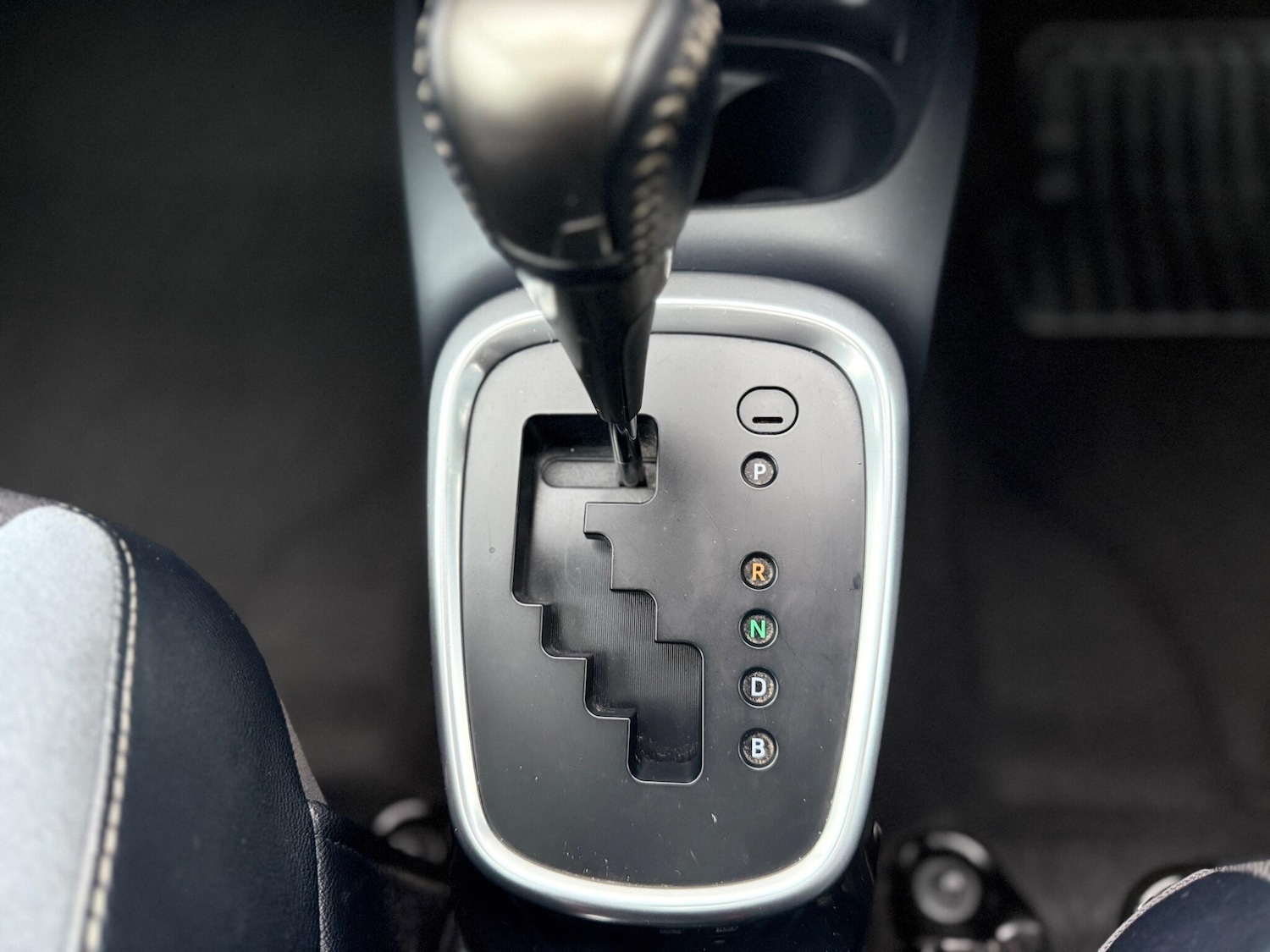 Used Toyota Yaris for sale - 77424984: Photo 17