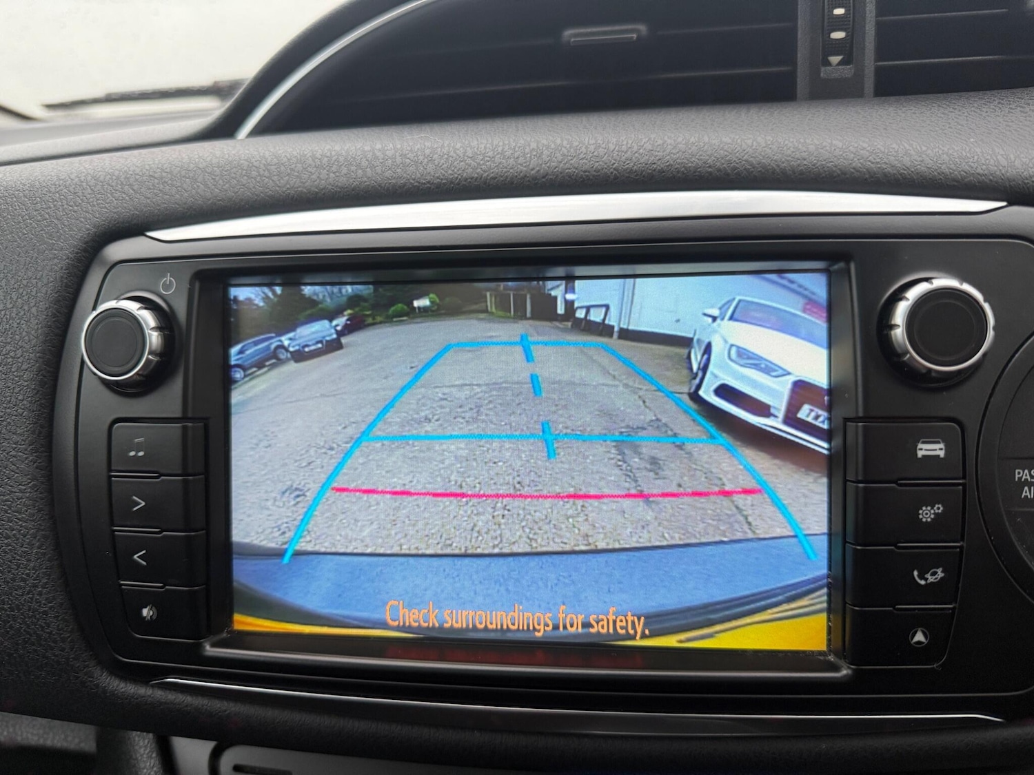 Used Toyota Yaris for sale - 77424984: Photo 19