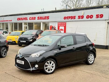 Used Toyota Yaris 2015 for sale - 77424984: Photo