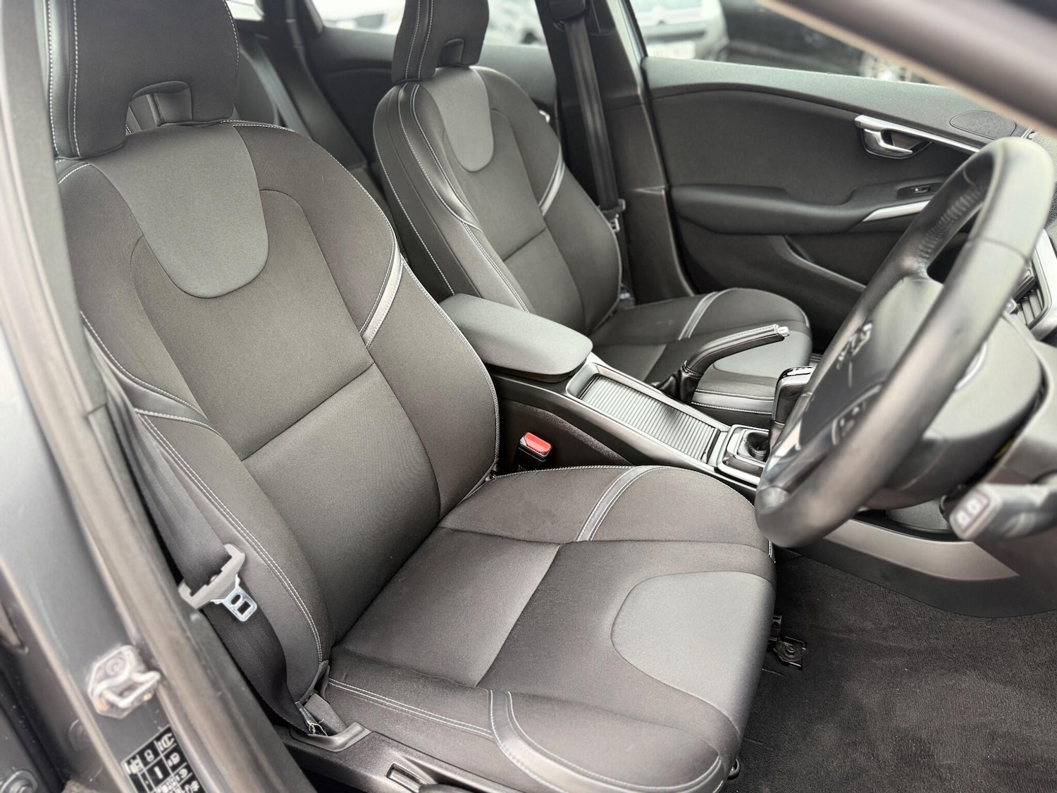 Used Volvo V40 for sale - 77625946: Photo 10