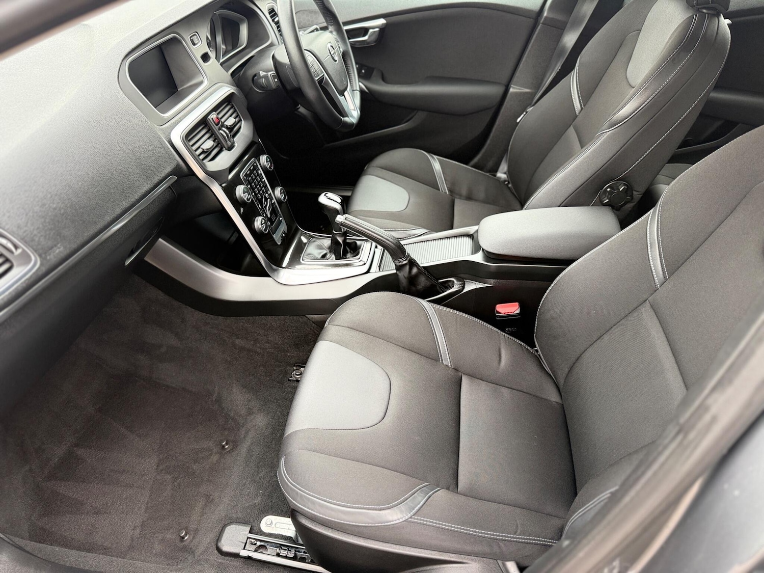 Used Volvo V40 for sale - 77625946: Photo 11