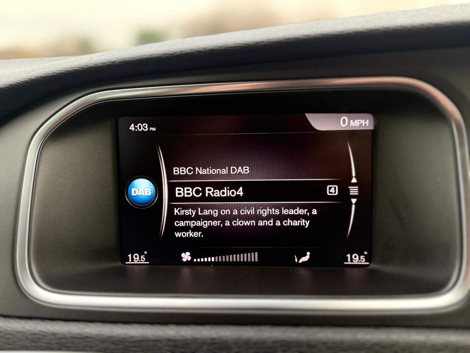 Used Volvo V40 for sale - 77625946: Photo 19