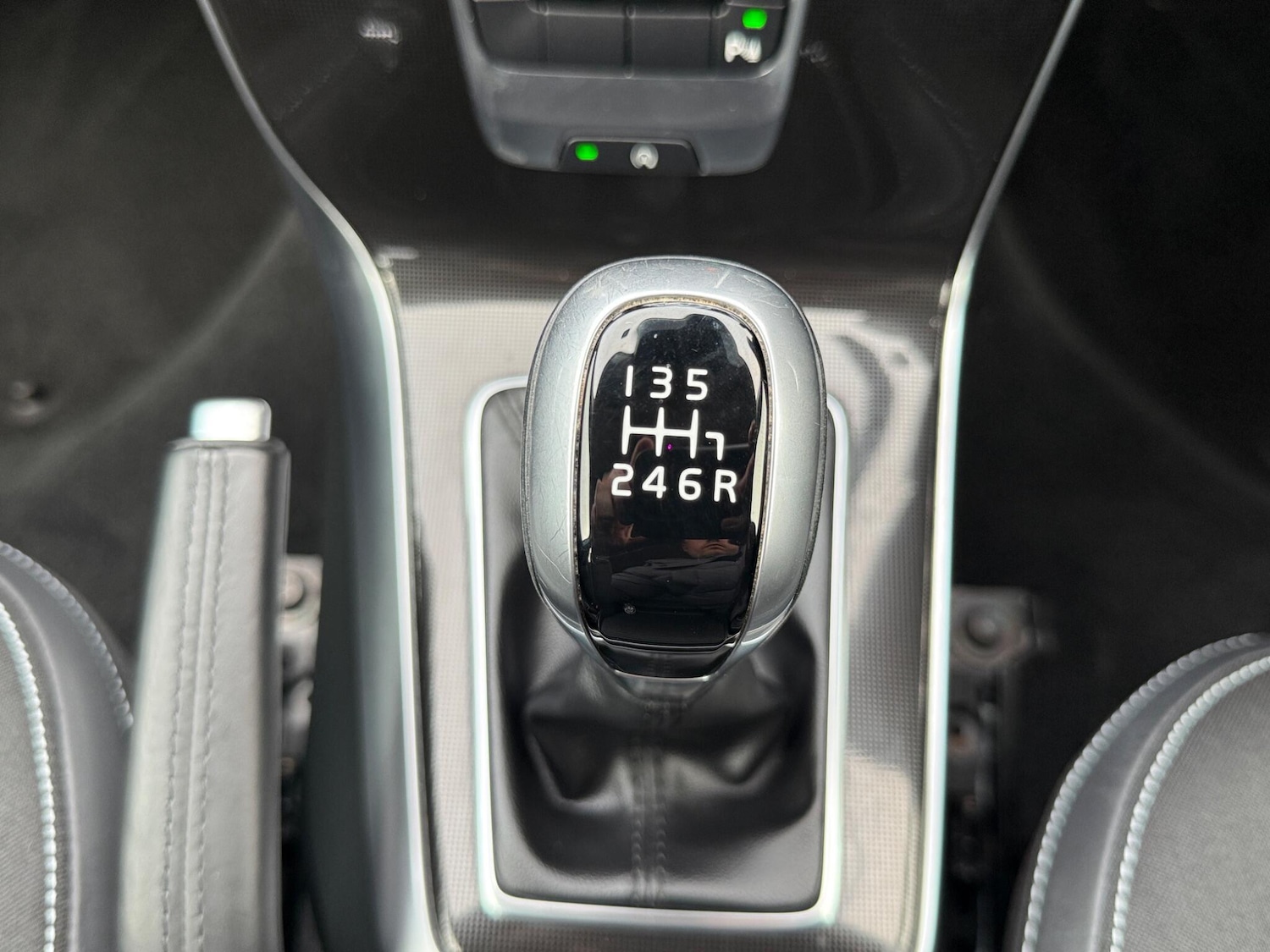 Used Volvo V40 for sale - 77625946: Photo 21