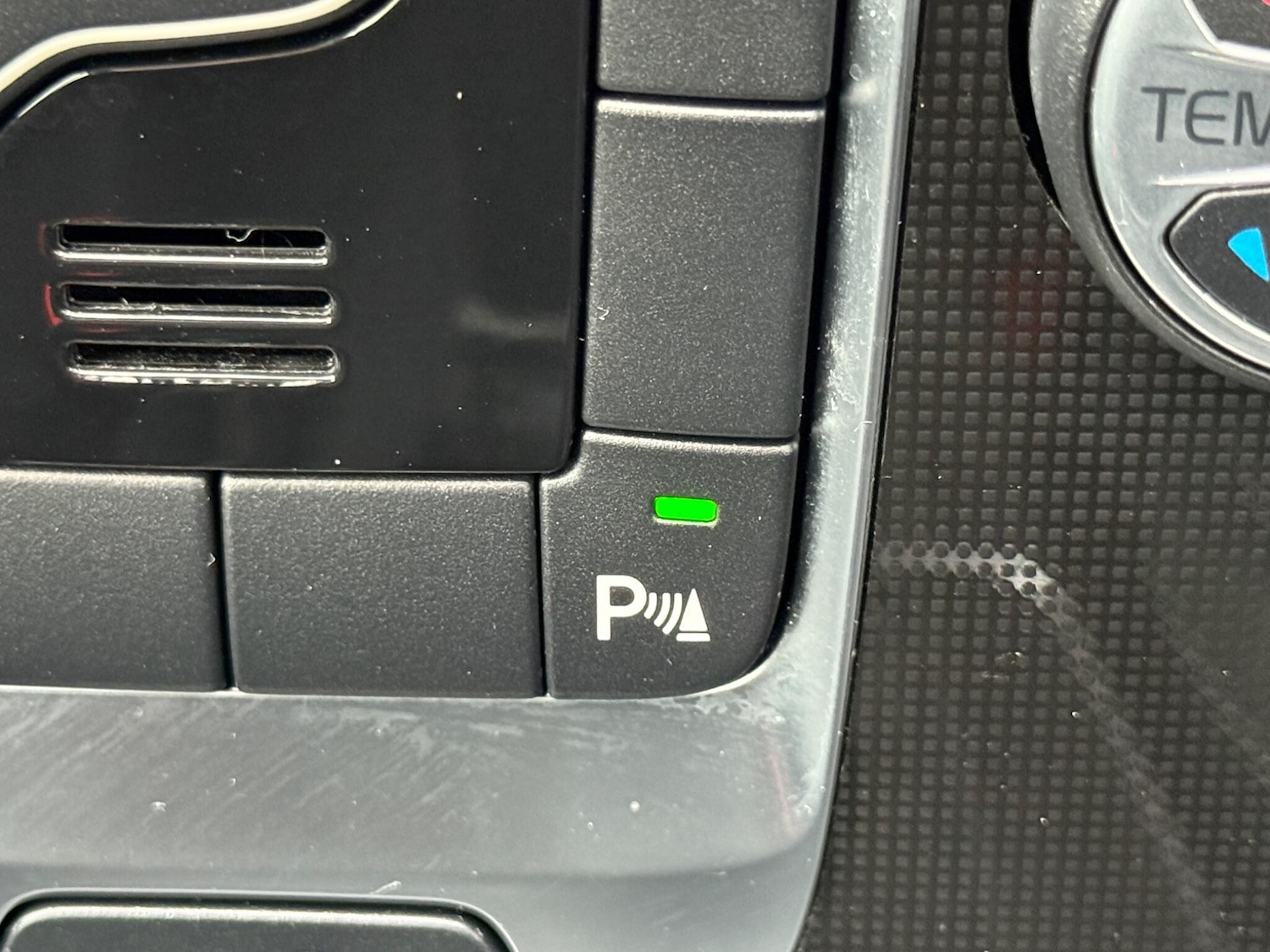 Used Volvo V40 for sale - 77625946: Photo 26