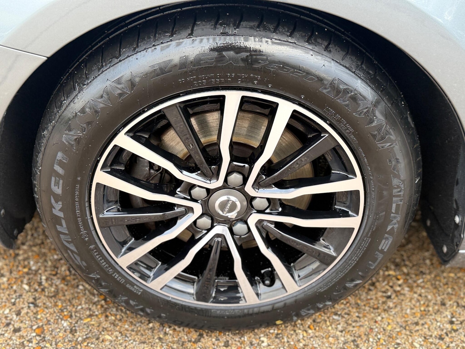 Used Volvo V40 for sale - 77625946: Photo 34