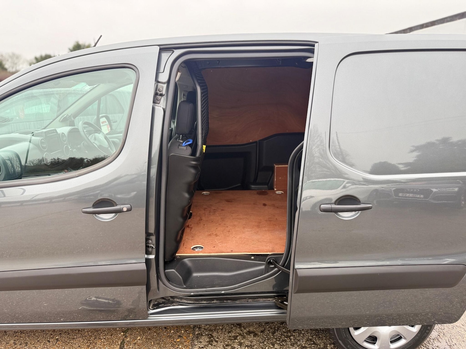 Used Peugeot Partner 2016 for sale - 77144100: Photo 17