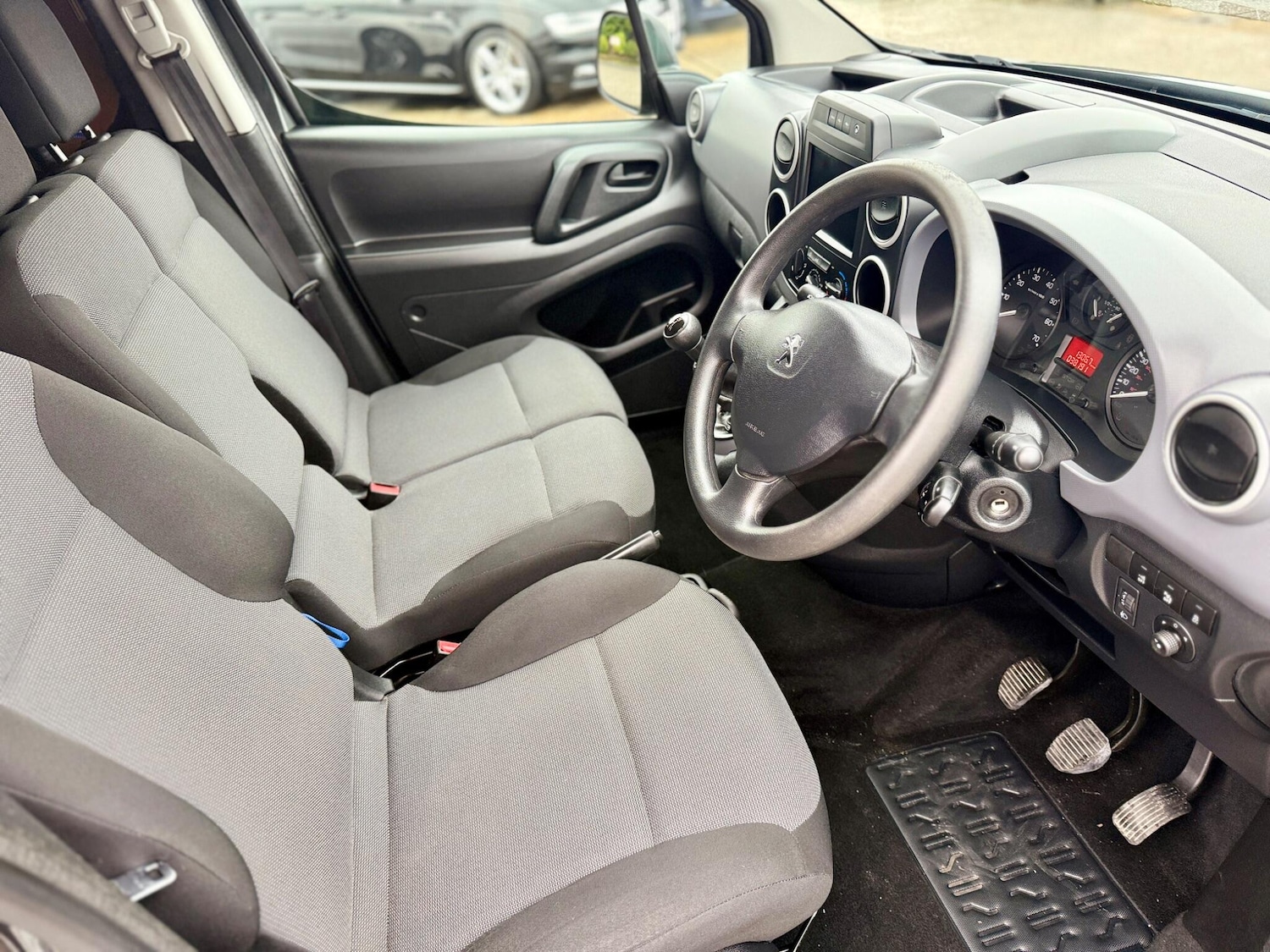 Used Peugeot Partner 2016 for sale - 77144100: Photo 9