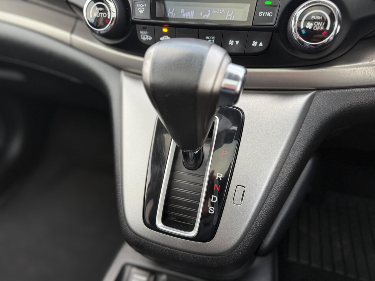 Used Honda CR-V 2014 for sale - 77376551: Photo 21