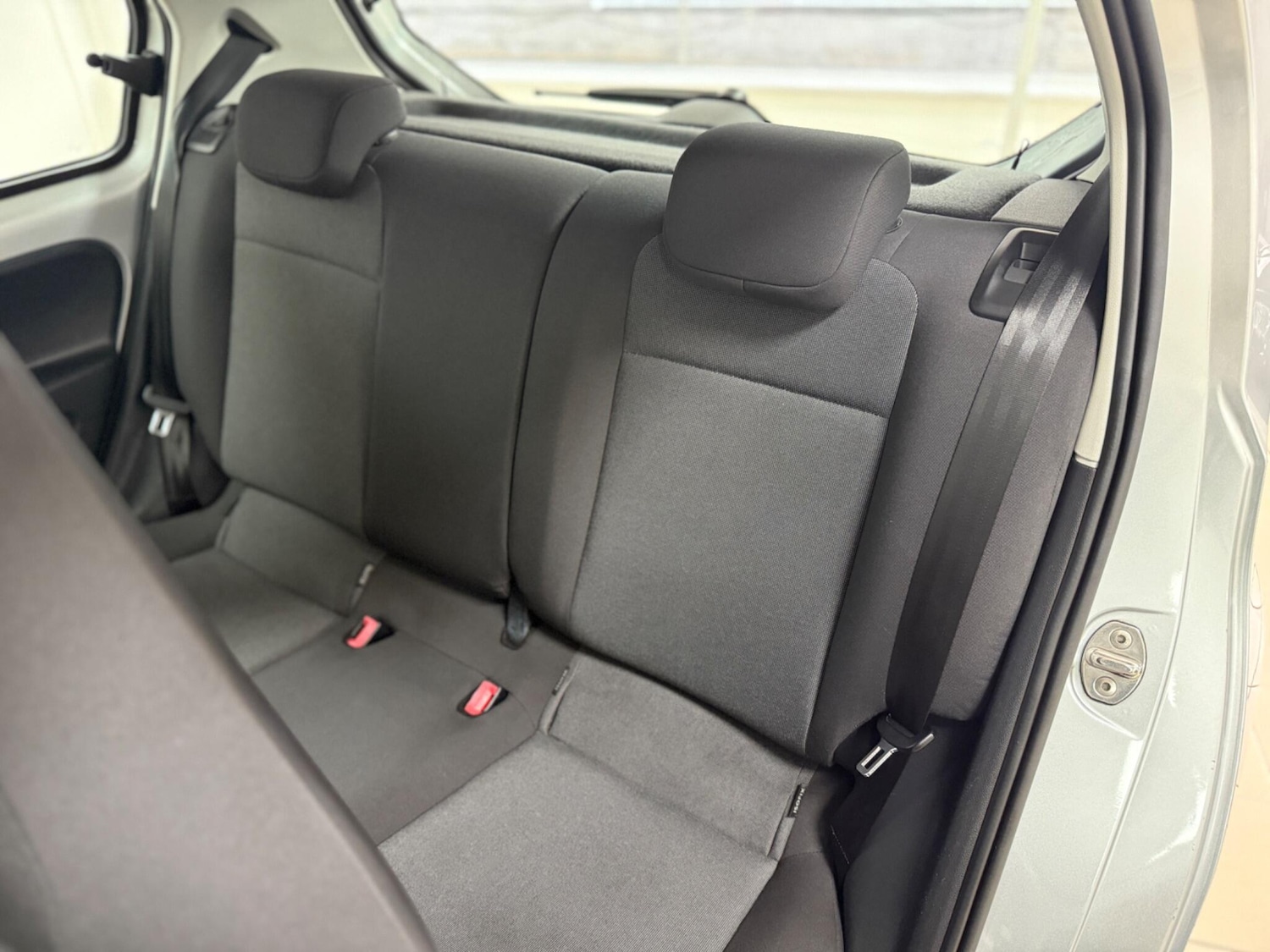 Used Volkswagen up! 2015 for sale - 76425437: Photo 14