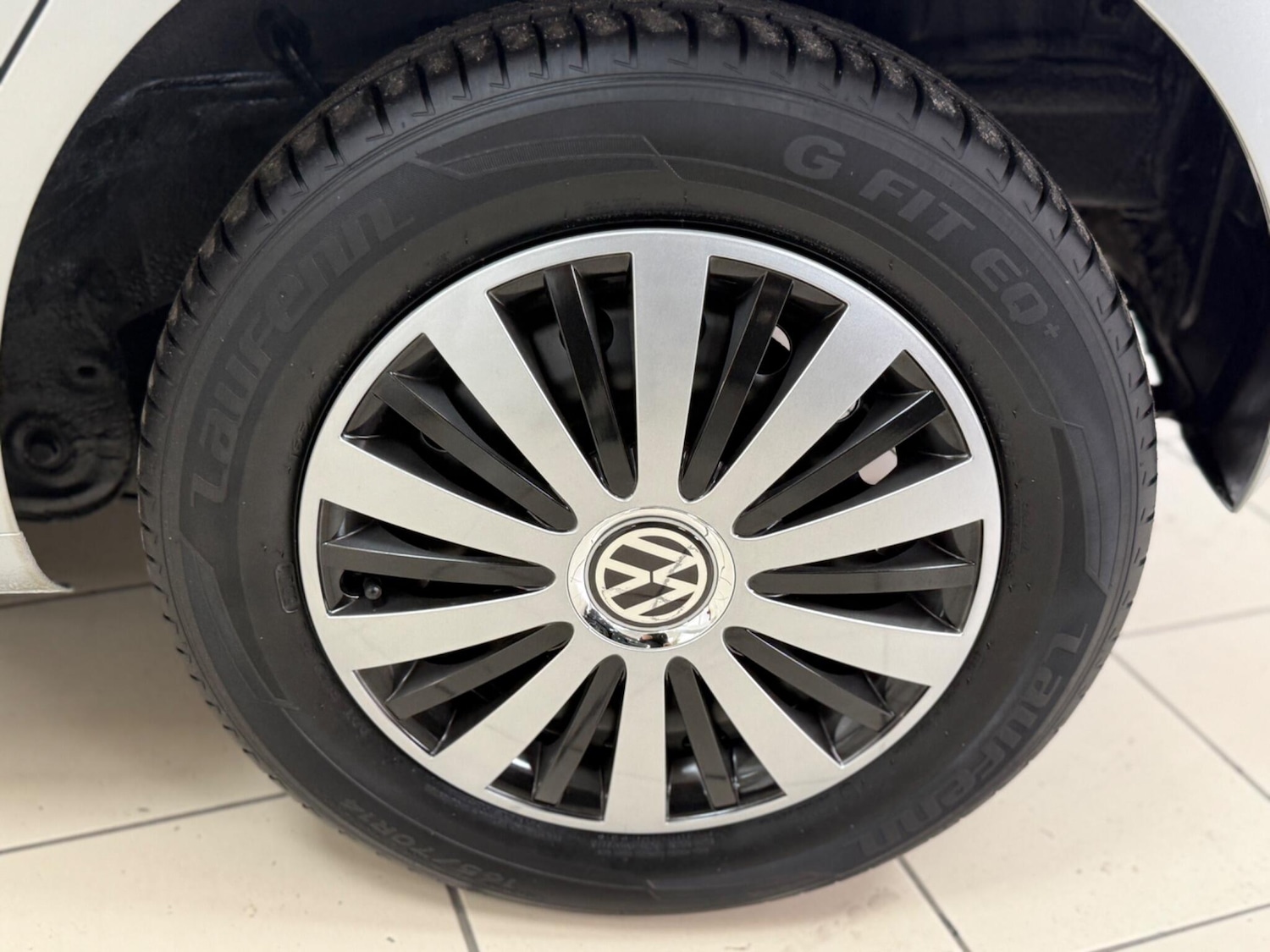 Used Volkswagen up! 2015 for sale - 76425437: Photo 24