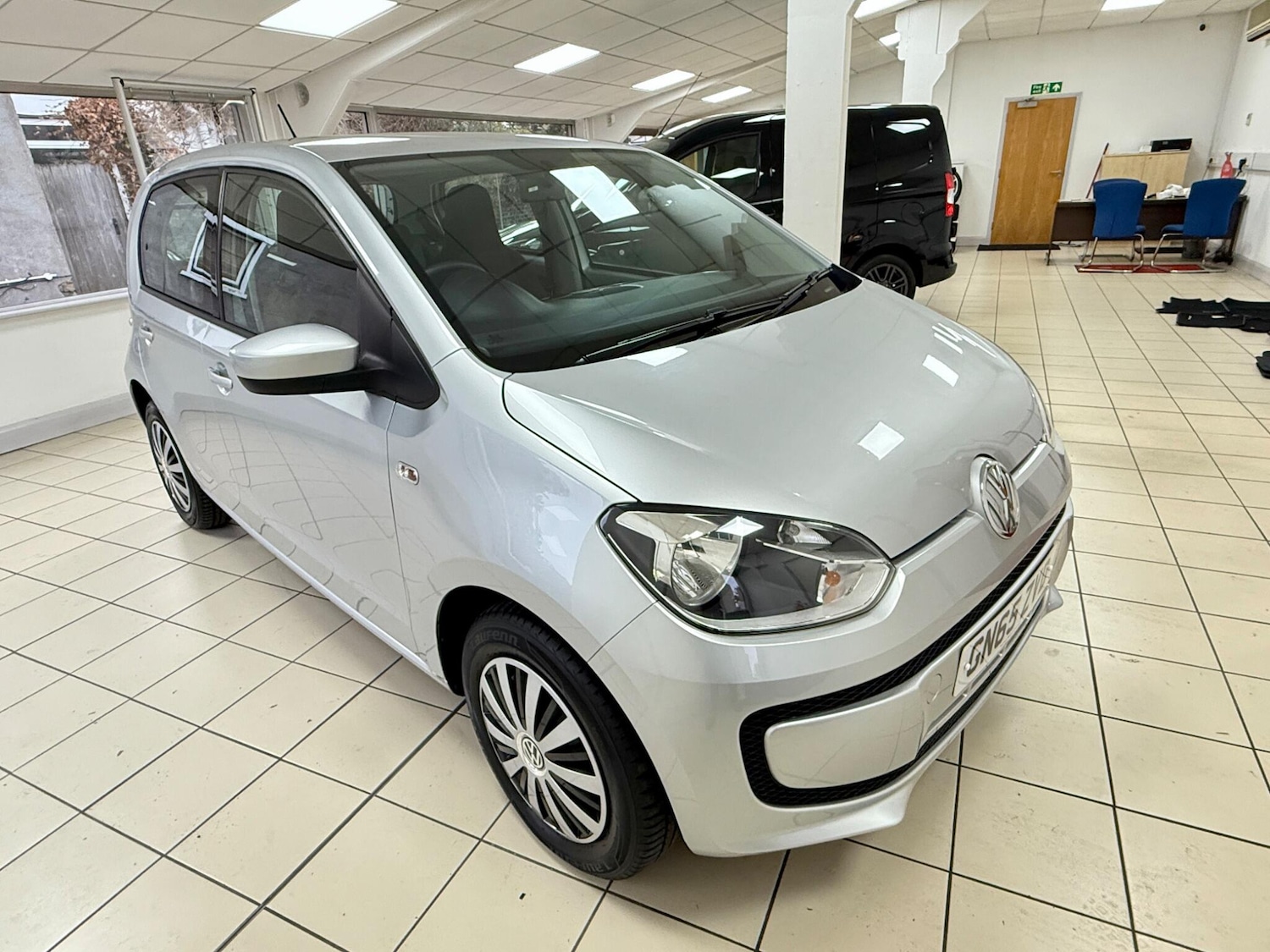 Used Volkswagen up! 2015 for sale - 76425437: Photo 3
