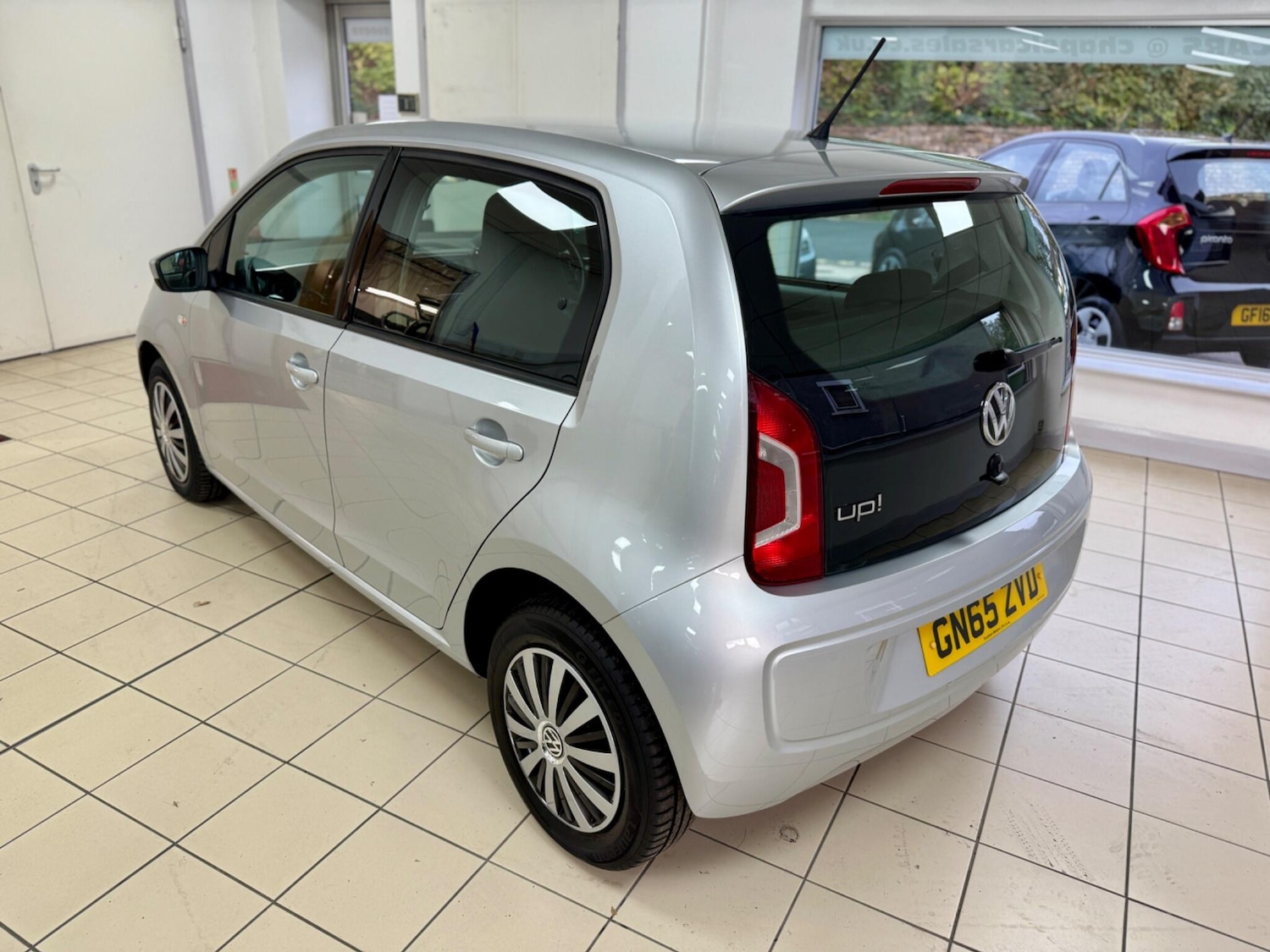 Used Volkswagen up! 2015 for sale - 76425437: Photo 5