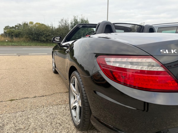 Used Mercedes-Benz SLK 2015 for sale - 76307555: Photo 10