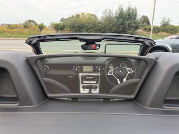 Used Mercedes-Benz SLK 2015 for sale - 76307555: Photo 15