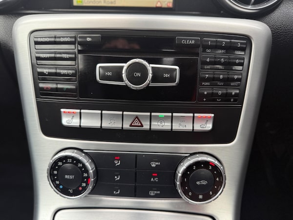 Used Mercedes-Benz SLK 2015 for sale - 76307555: Photo 39