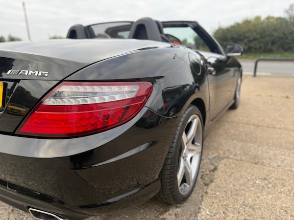 Used Mercedes-Benz SLK 2015 for sale - 76307555: Photo 9