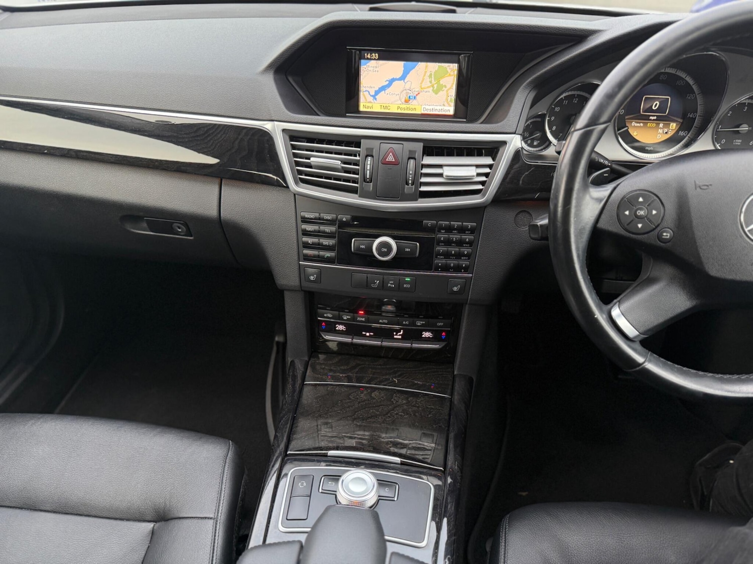 Used Mercedes-Benz E Class 2012 for sale - 76913187: Photo 20