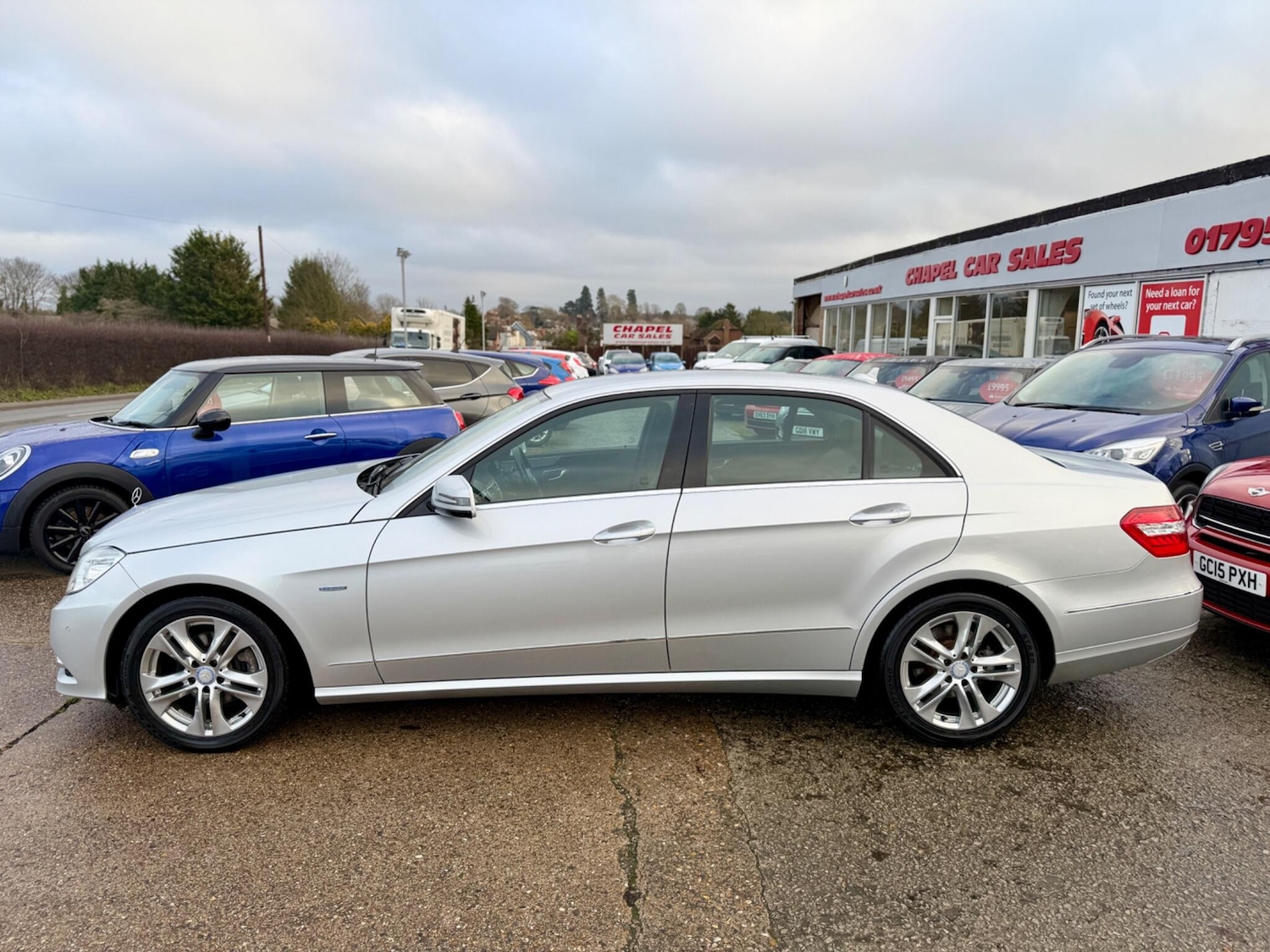 Used Mercedes-Benz E Class 2012 for sale - 76913187: Photo 4