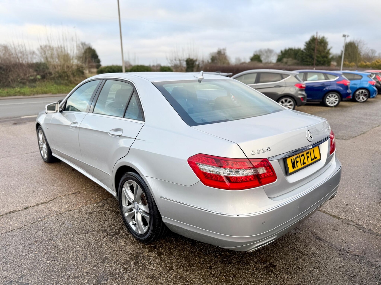 Used Mercedes-Benz E Class 2012 for sale - 76913187: Photo 5