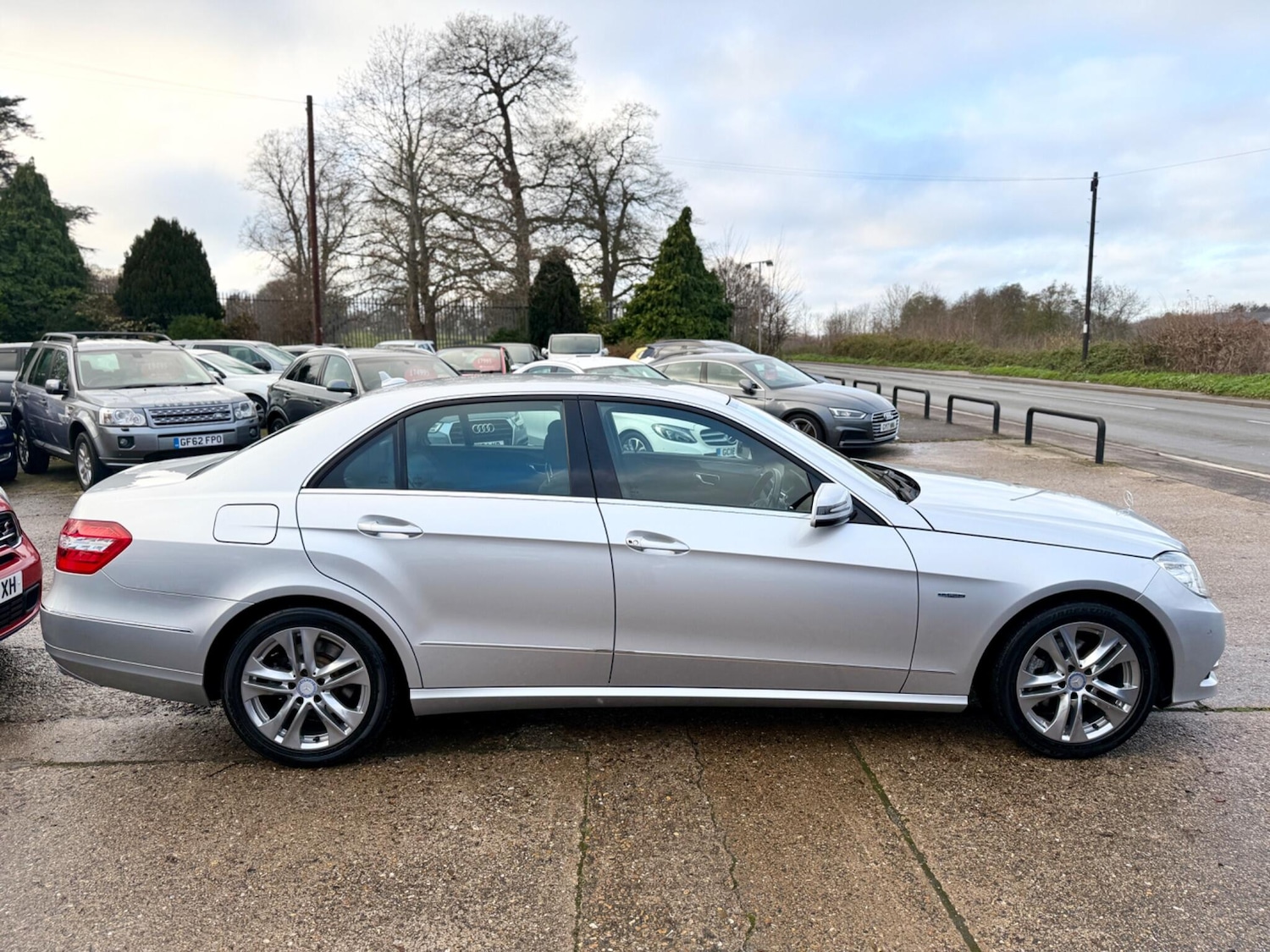 Used Mercedes-Benz E Class 2012 for sale - 76913187: Photo 9