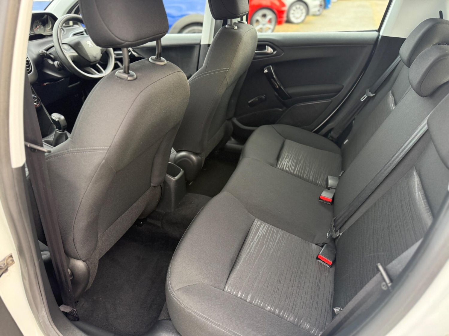 Used Peugeot 208 2015 for sale - 76926936: Photo 14