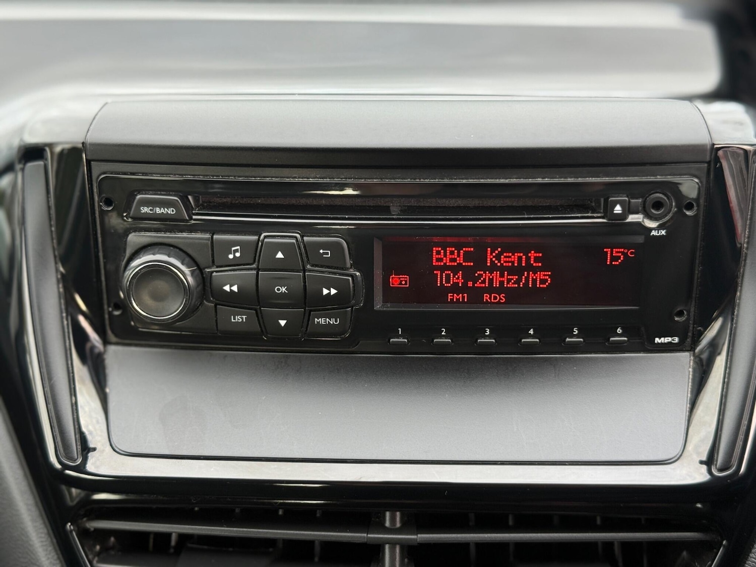 Used Peugeot 208 2015 for sale - 76926936: Photo 20