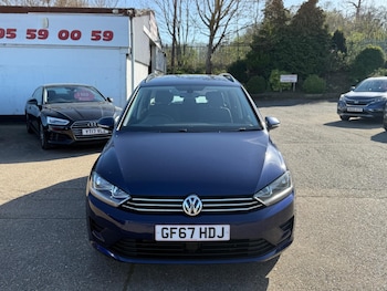 Used Volkswagen Golf SV 2017 for sale - 78171442: Photo