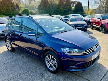 Used Volkswagen Golf SV 2017 for sale - 78171442: Photo