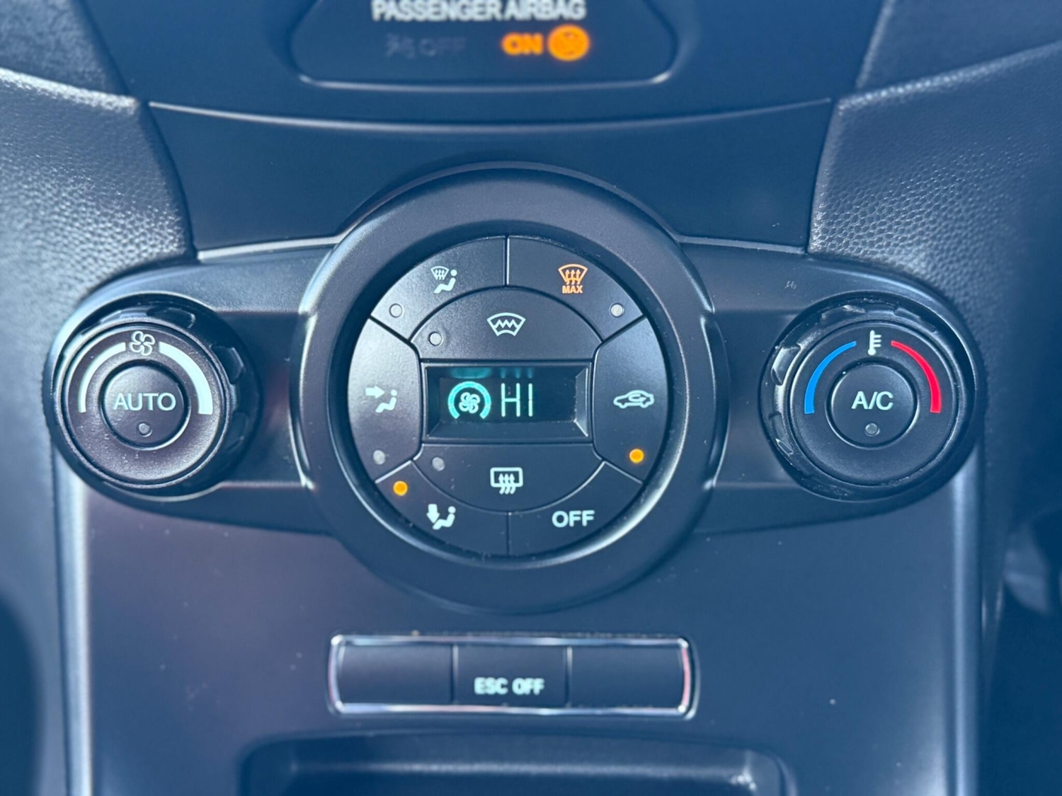 Used Ford Fiesta 2017 for sale - 76659290: Photo 23