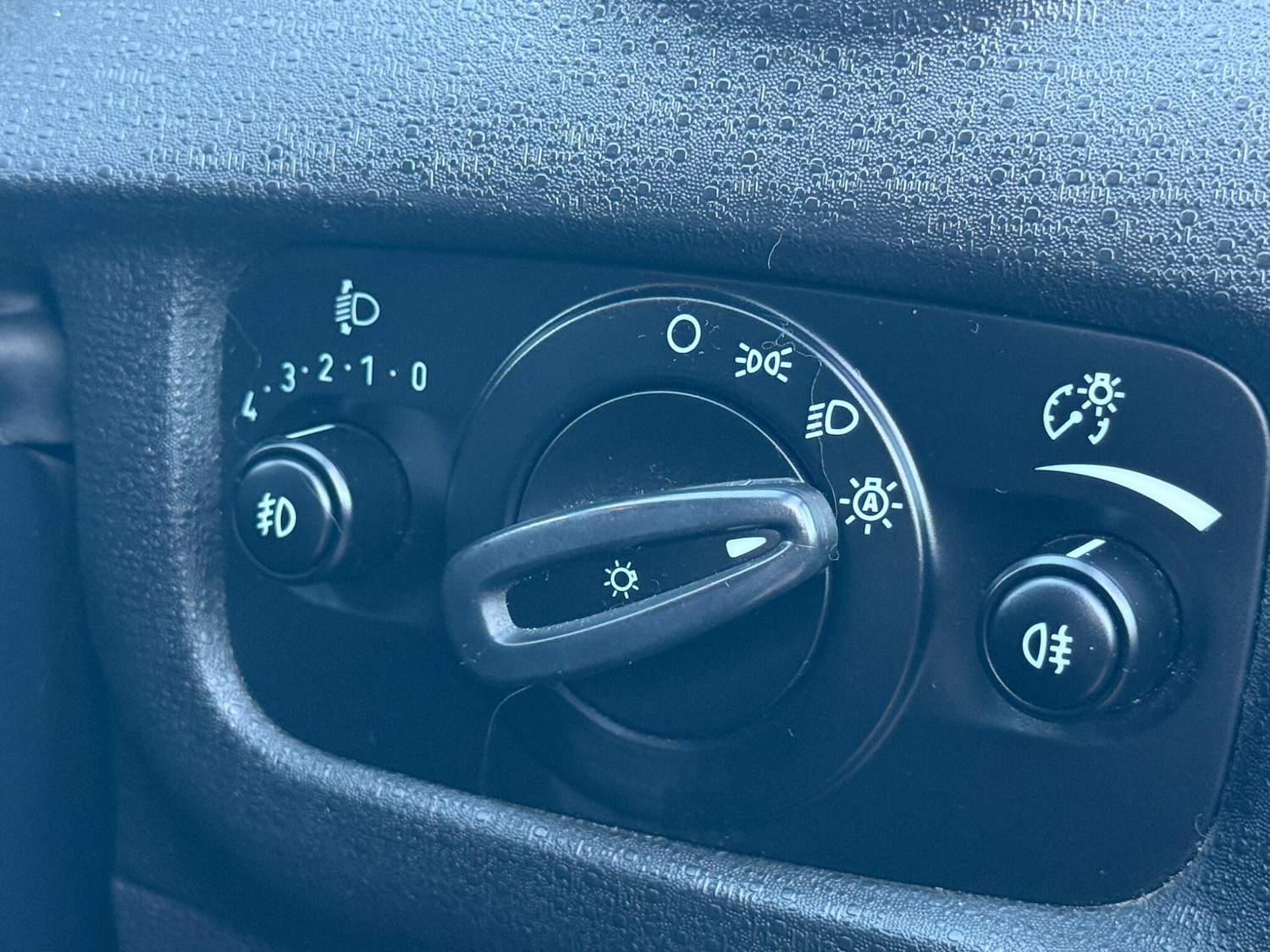 Used Ford Fiesta 2017 for sale - 76659290: Photo 31