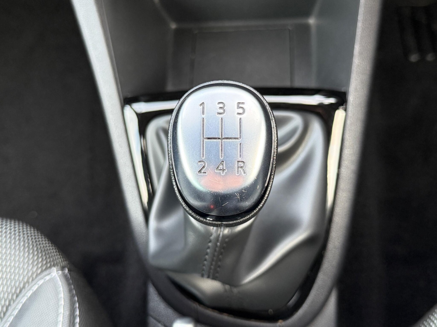 Used Renault Clio 2018 for sale - 77028938: Photo 22