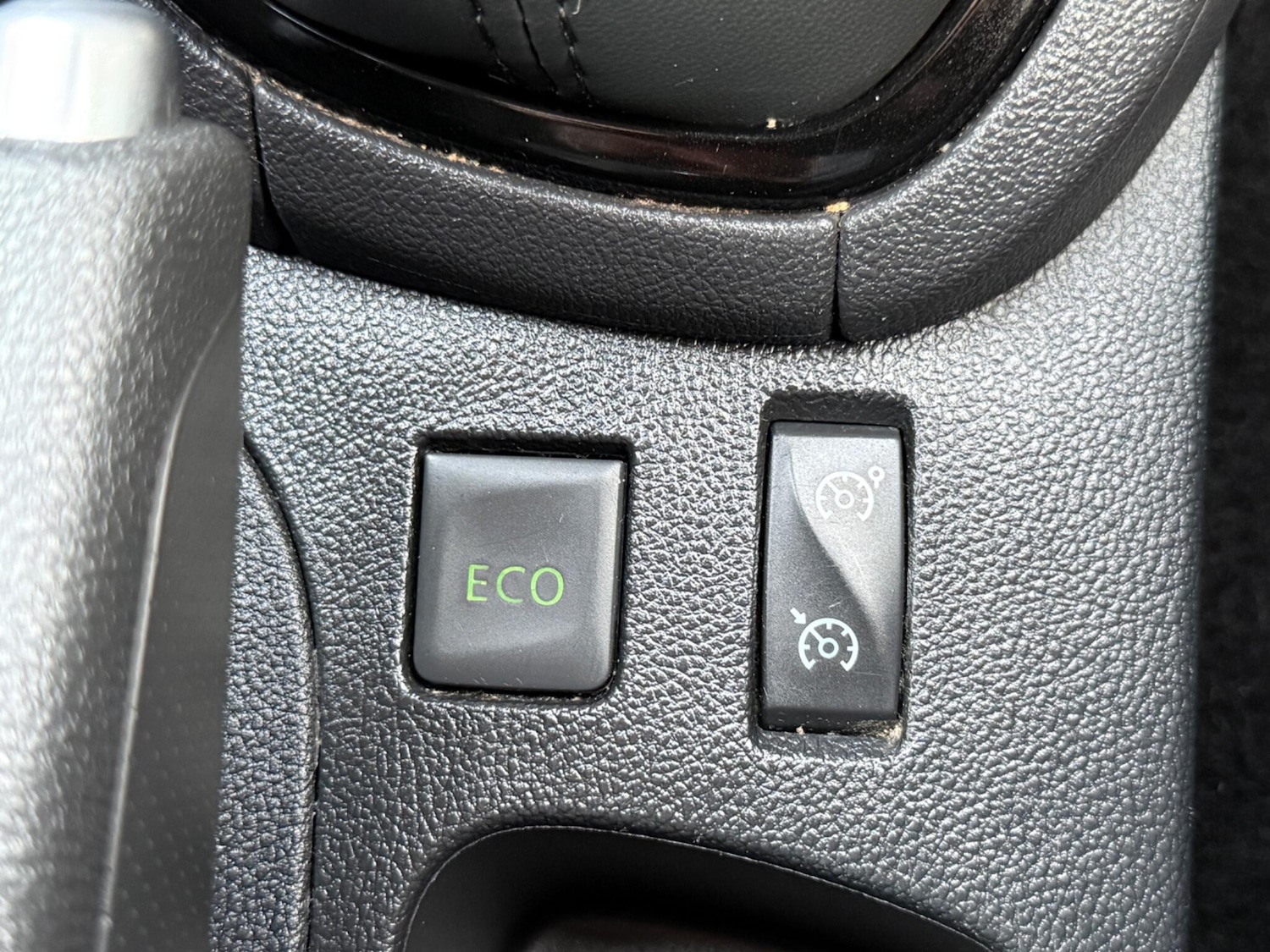 Used Renault Clio 2018 for sale - 77028938: Photo 23