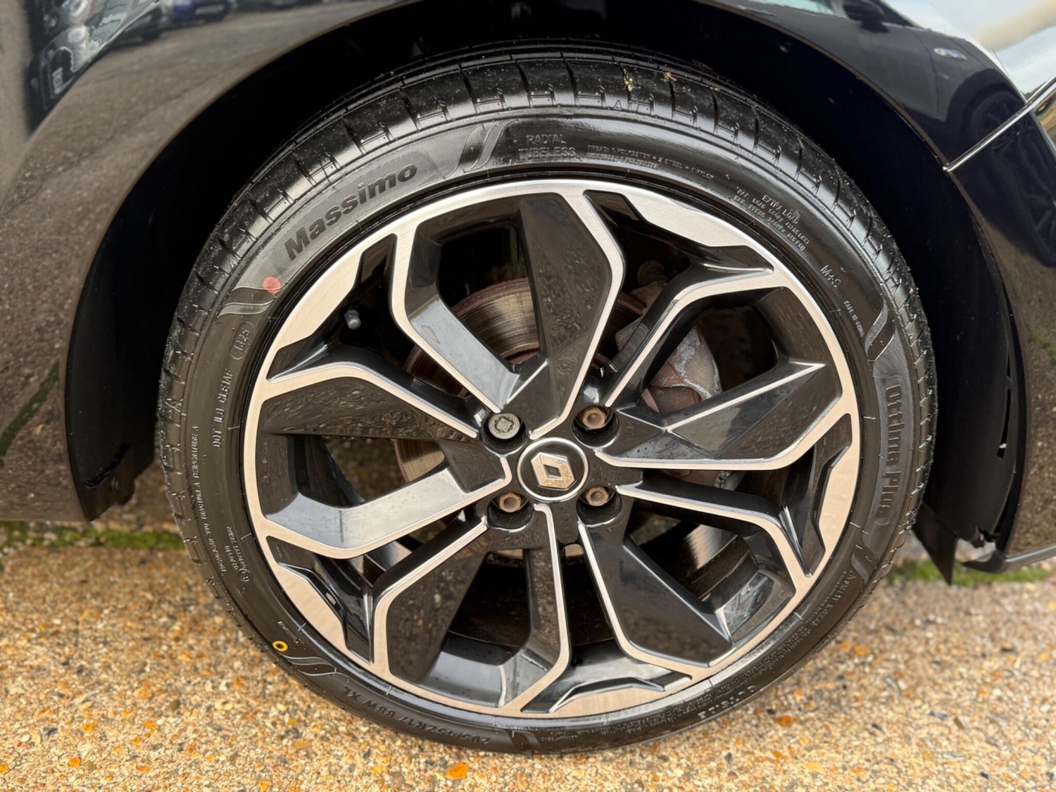 Used Renault Clio 2018 for sale - 77028938: Photo 29