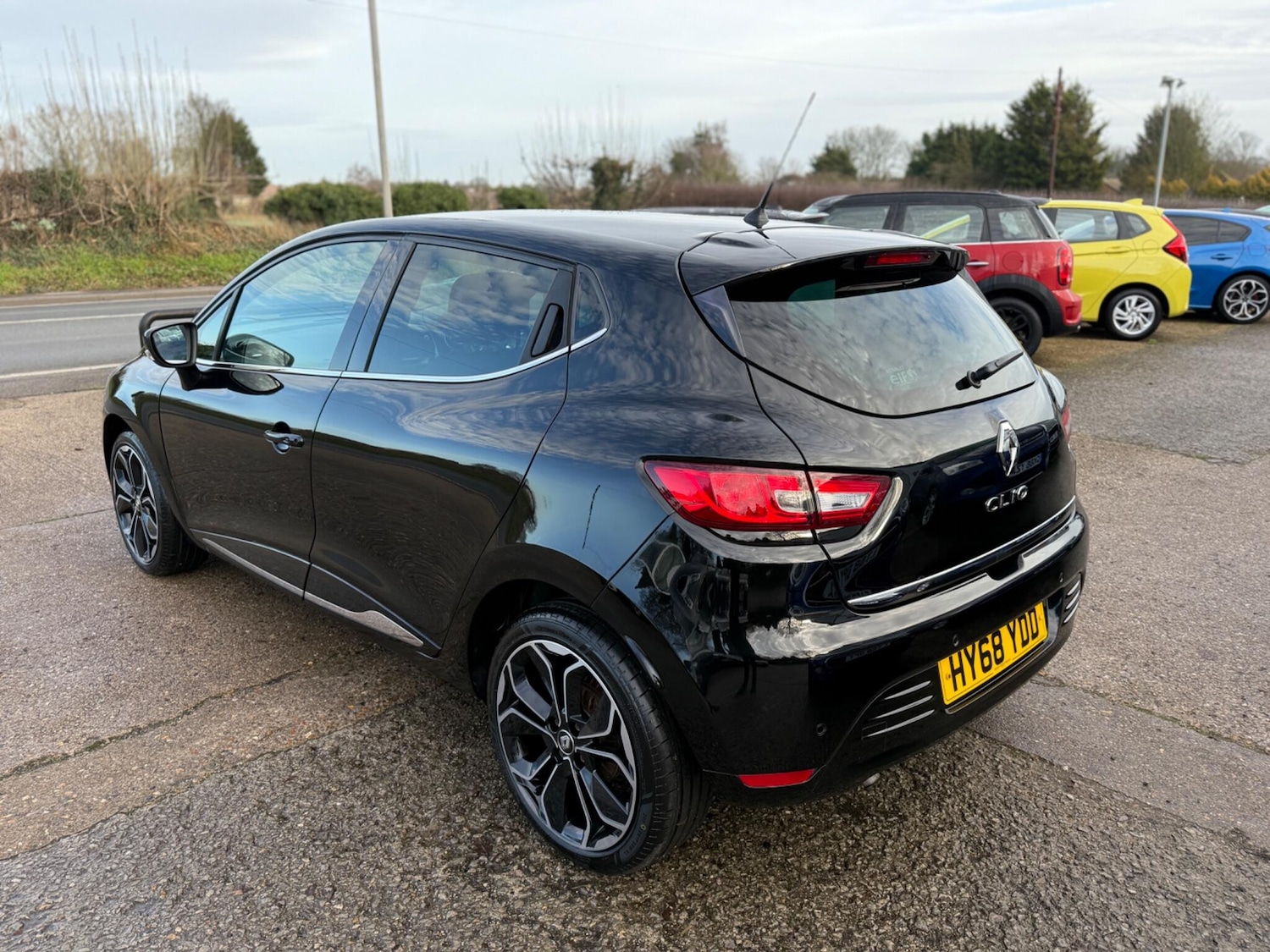 Used Renault Clio 2018 for sale - 77028938: Photo 5