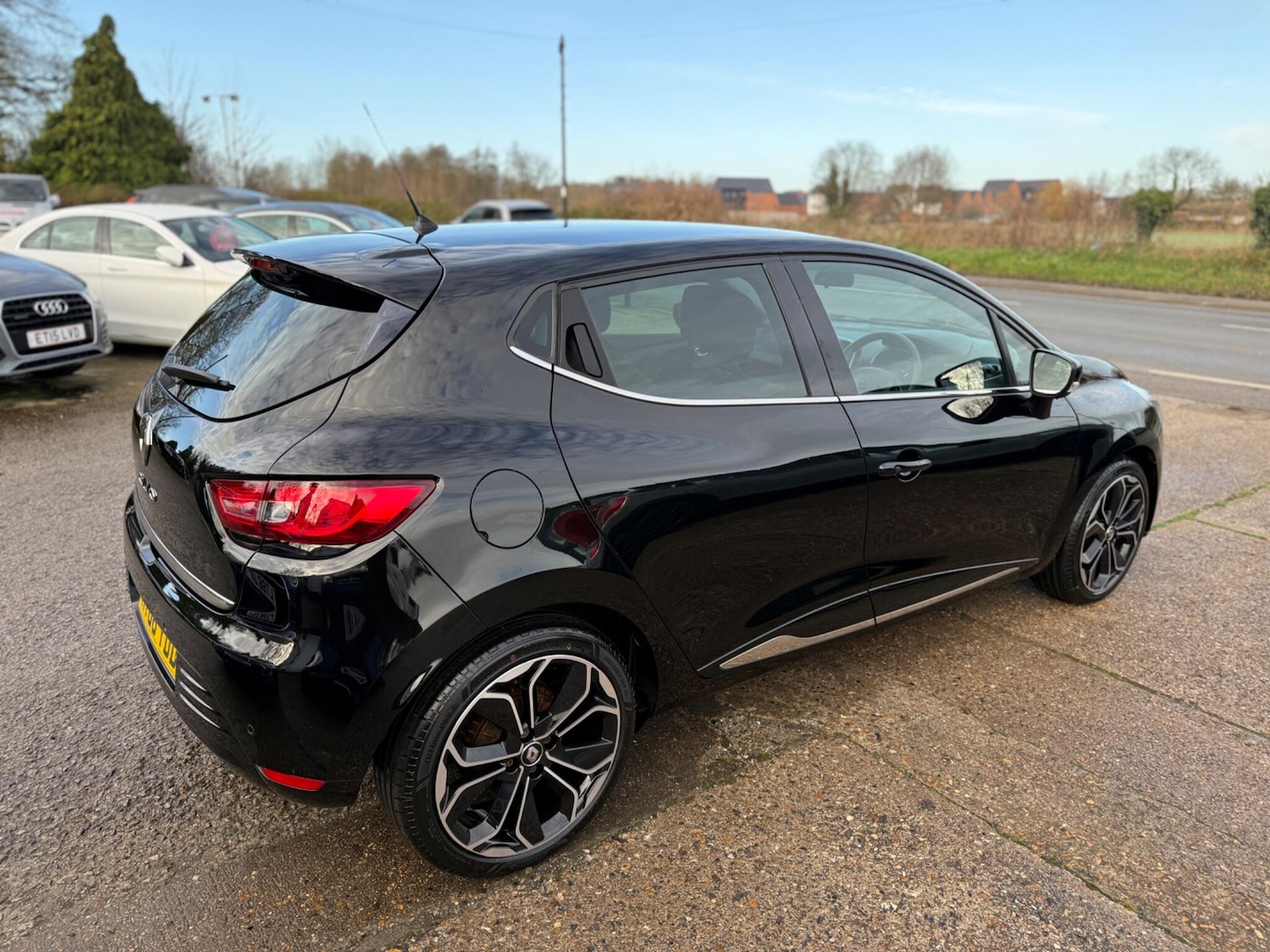 Used Renault Clio 2018 for sale - 77028938: Photo 7