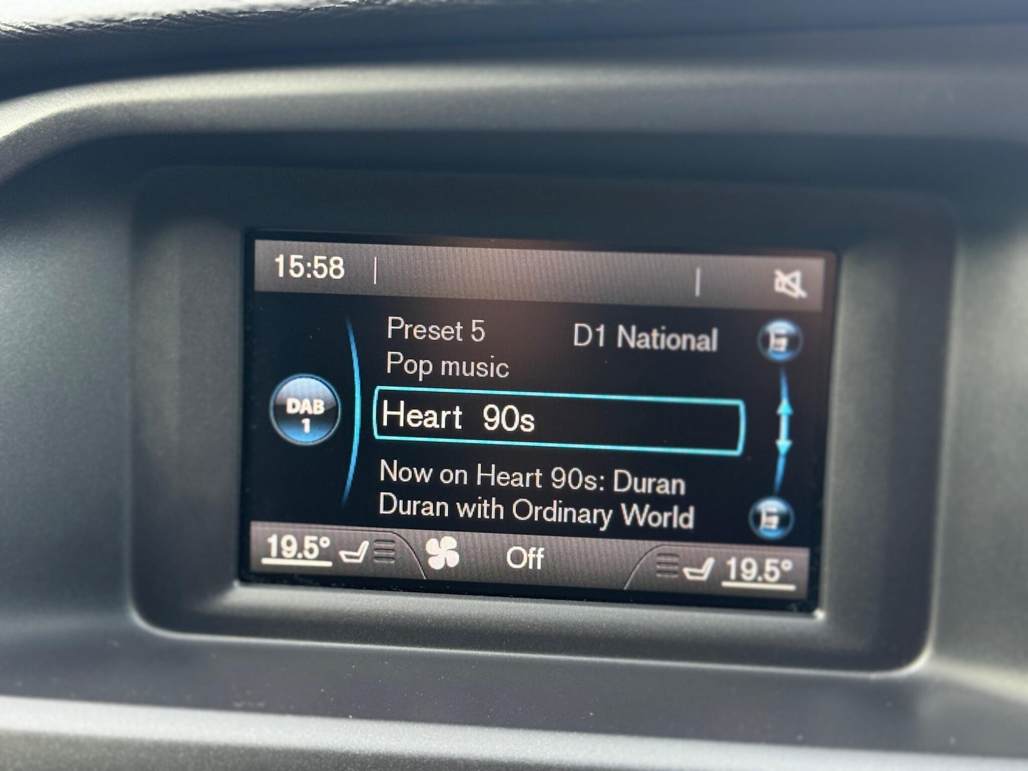 Used Volvo V40 2018 for sale - 78204661: Photo 20