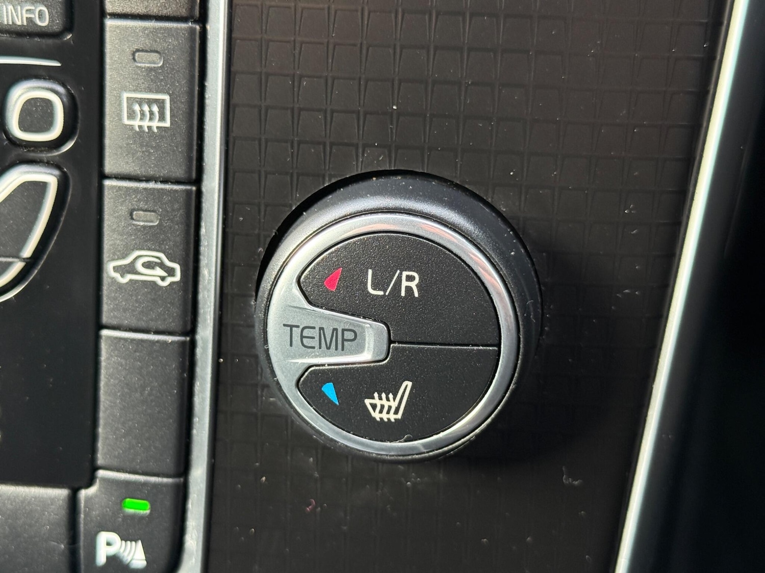 Used Volvo V40 2018 for sale - 78204661: Photo 22