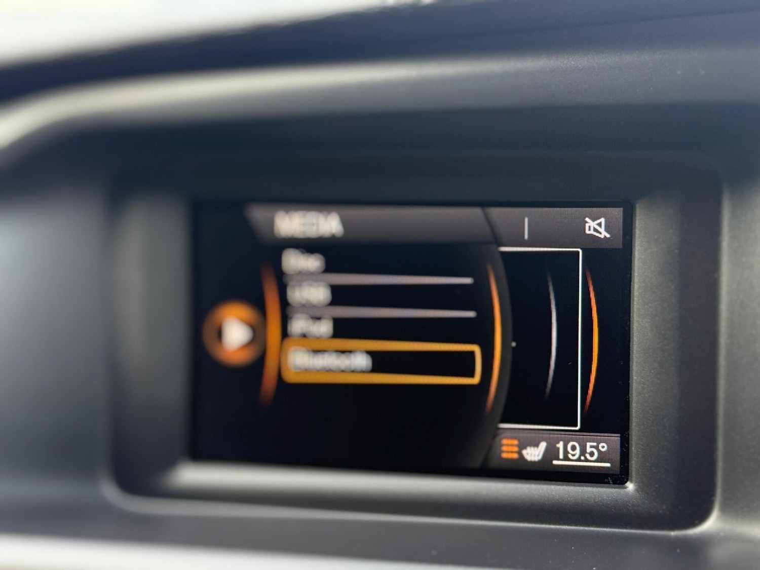 Used Volvo V40 2018 for sale - 78204661: Photo 24