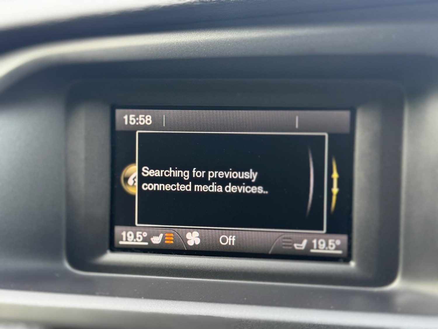 Used Volvo V40 2018 for sale - 78204661: Photo 25