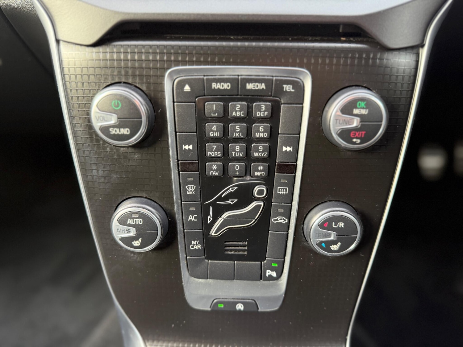 Used Volvo V40 2018 for sale - 78204661: Photo 26