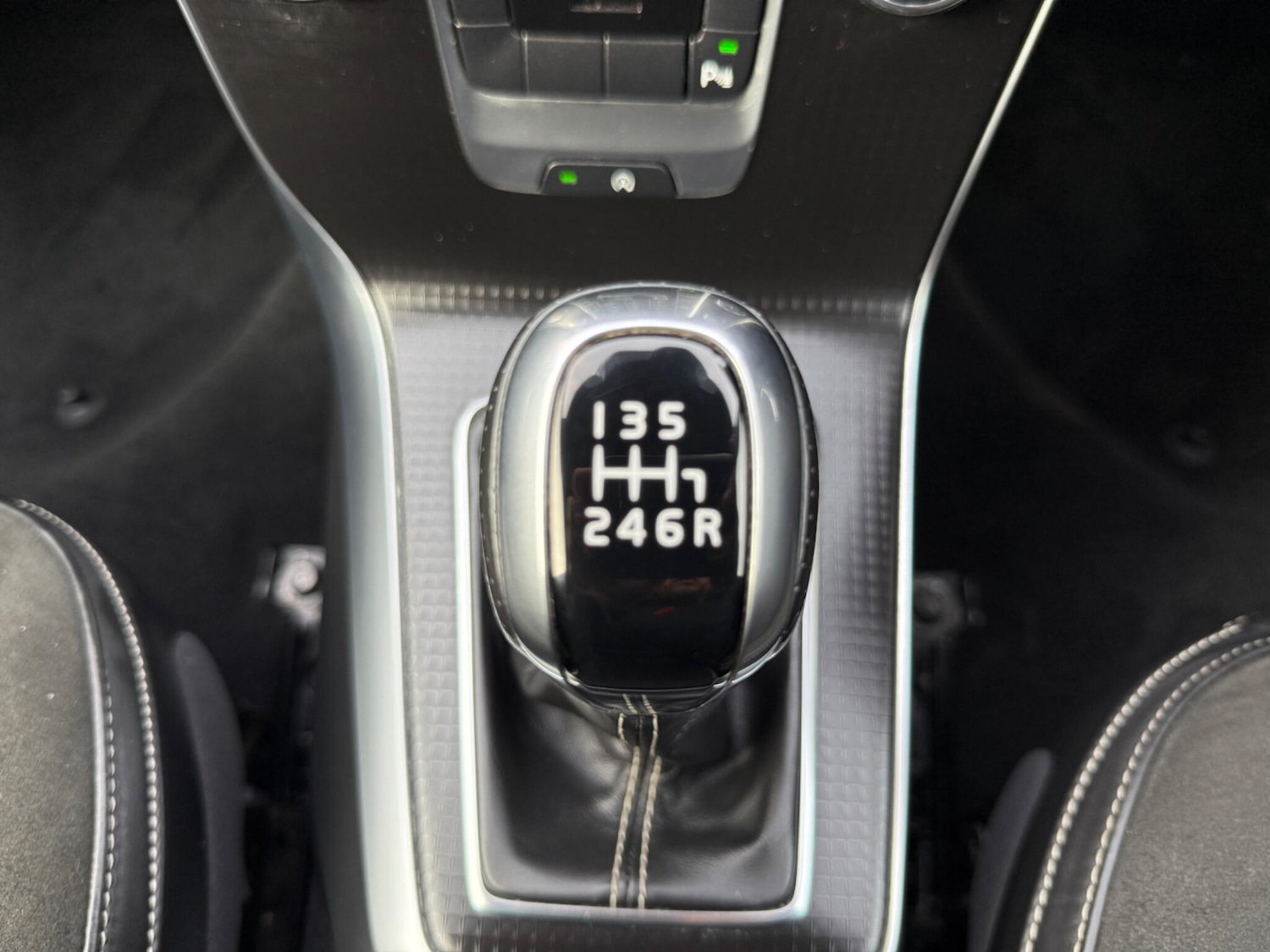 Used Volvo V40 2018 for sale - 78204661: Photo 27