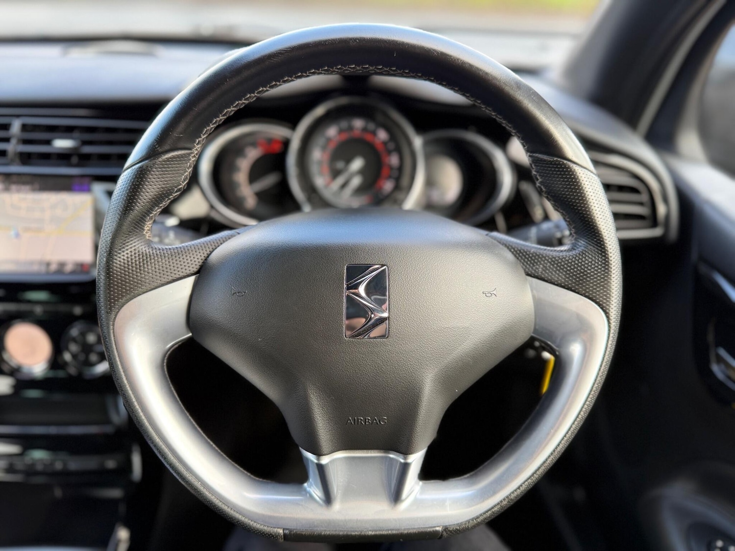 Used DS Automobiles DS 3 2016 for sale - 77468714: Photo 15